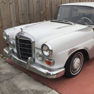 Meet your Posher, Carlos